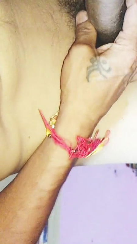 Hot Indian bhabhi cheating husband chudai with never full Hindi