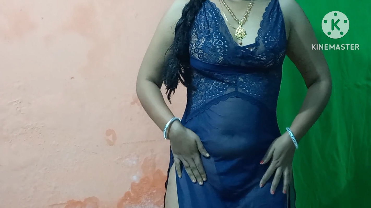 Kamana an Indian housewife with his husband