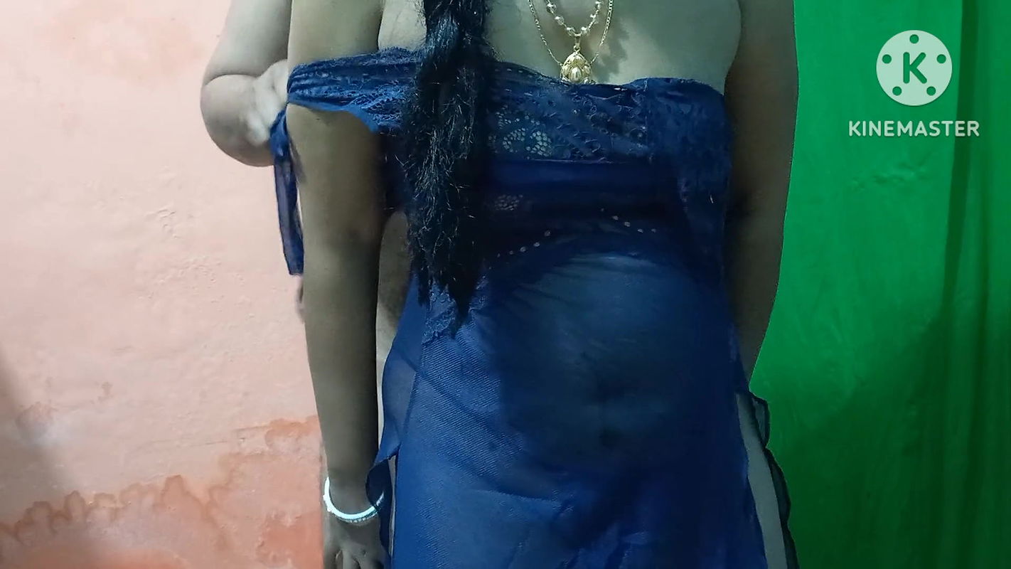 Kamana an Indian housewife with his husband