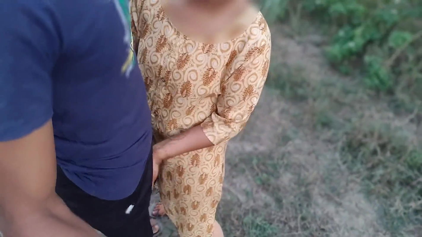 Jija sali fucking outdoor jaungal, real sali Jija fucking, sali very happy with her jiju, hindi audio outdoor HD
