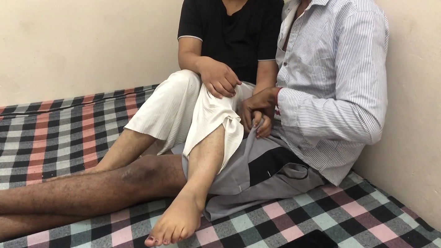 Jawan saali ko bahla phusla ke pel diya