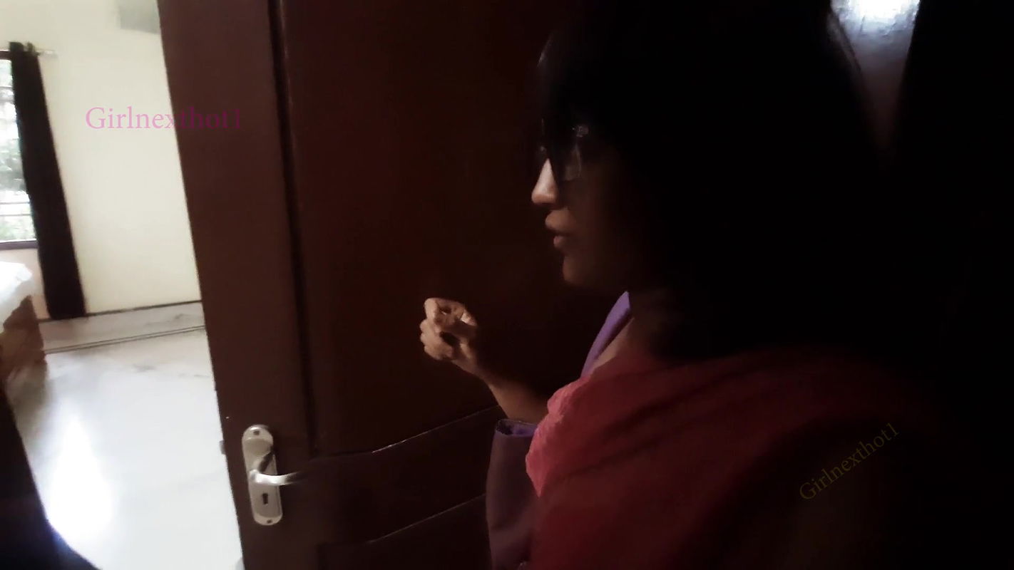 Indian Lady Caught Fucked by House Owner – Desi Hindi Chudai