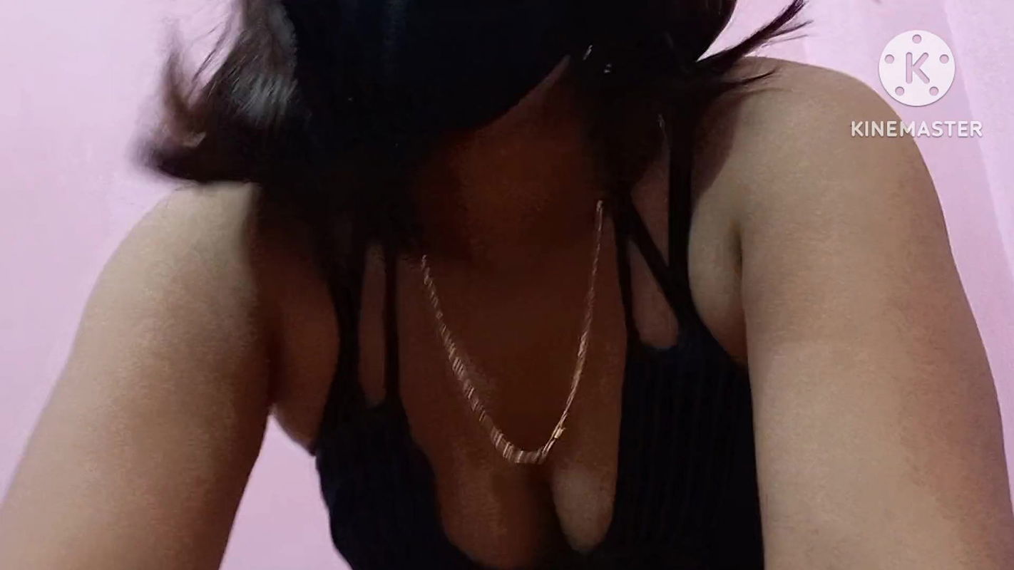 Indian housewife kamana giving blowjob to her husband