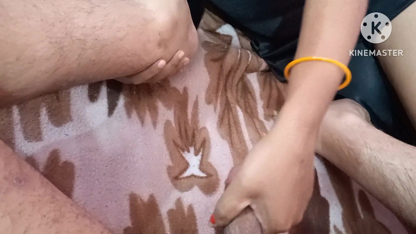 Indian housewife kamana giving blowjob to her husband