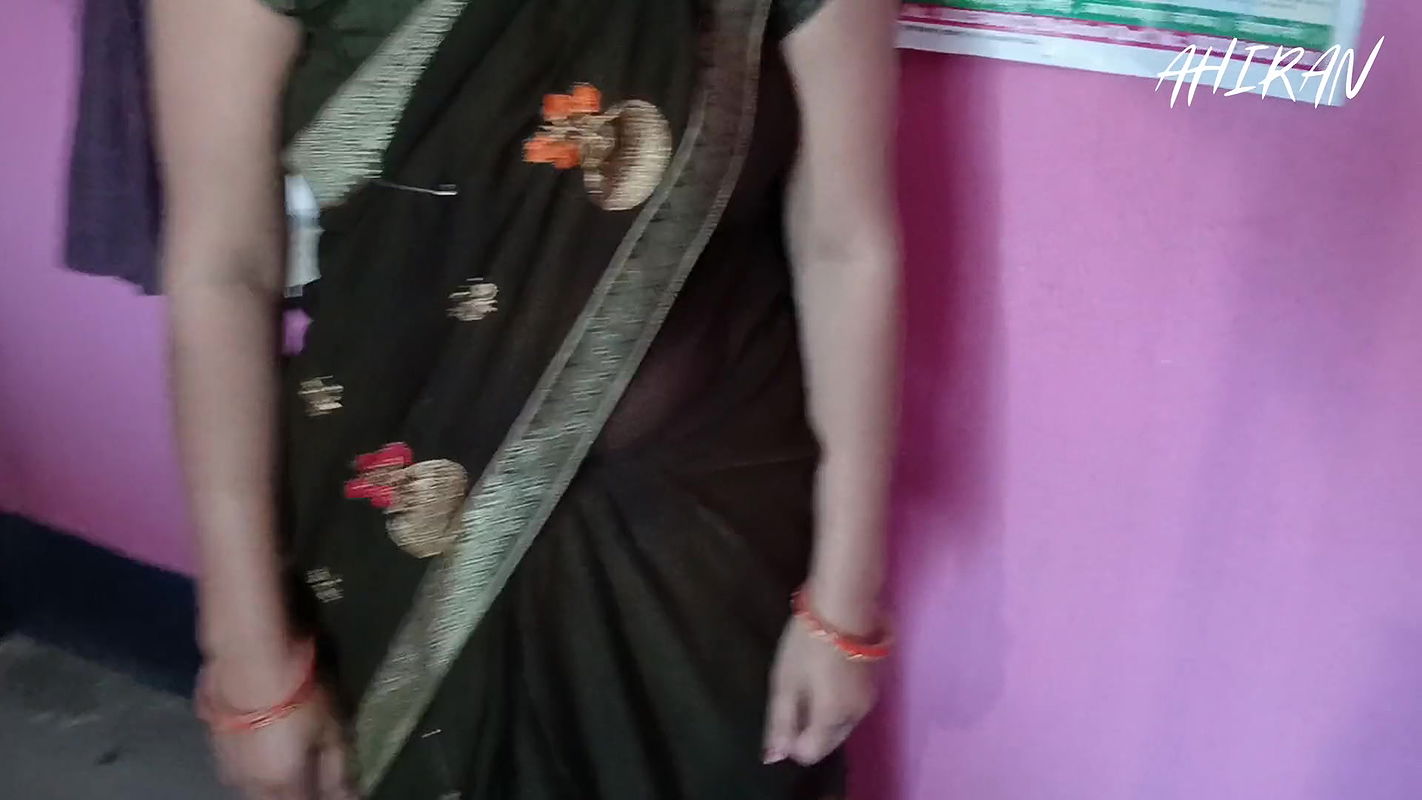 INDIAN GIRL BOOBS REVIEW AND FOREPLAY WITH HER BOYFRIEND