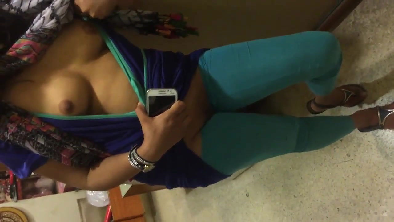 indian babe boobhow in changing room in mumbaihopping mall