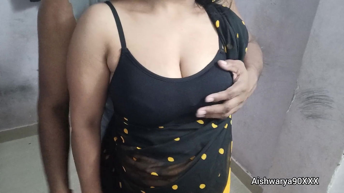 Indian Desi XXX Hot Sexy Bhabhi Aishwarya Fucked in Beautiful Yellow Saree. Indian Desi Bhabhi Saree Sex