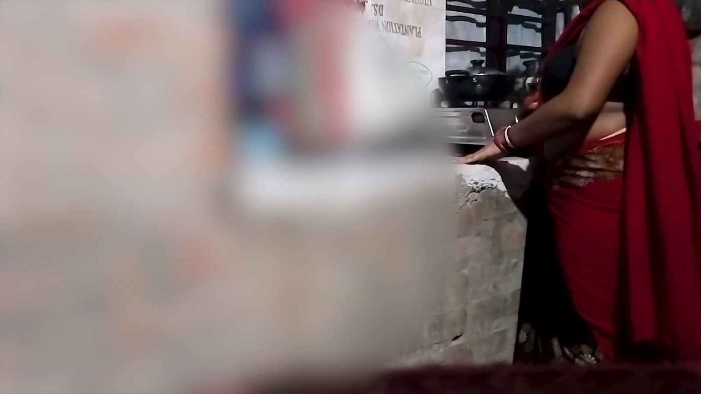 Indian Desi Wife Fucked Hard by Her Devar in Kitchen Bengali