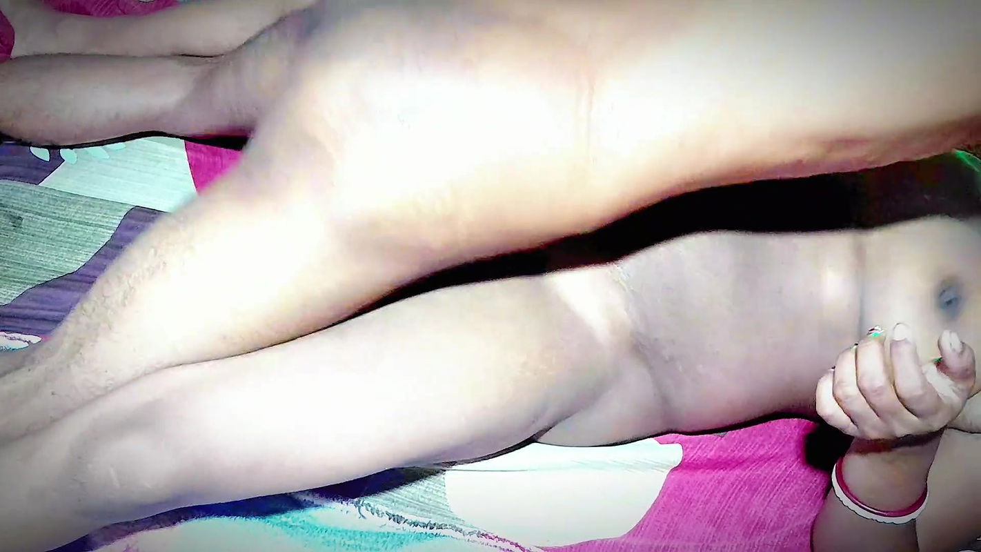 Indian Desi vabi hot chodai in room