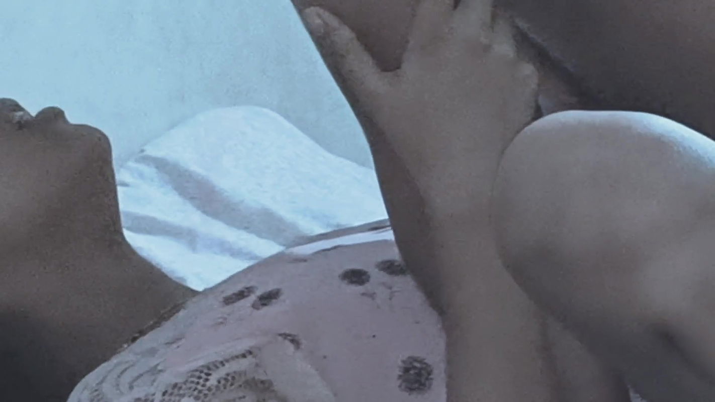 Indian desi sali ko sote dekh jija ne apni pyaas bujhae 18 year old