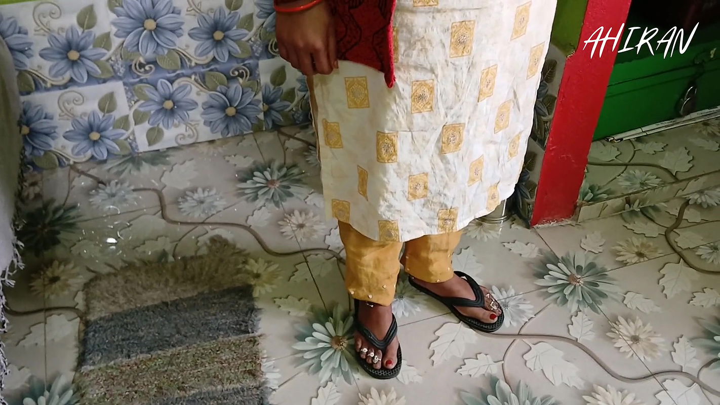 INDIAN DESI KAJAL REVIEW AND FOREPLAY HER BOOBS WITH HER BOYFRIEND