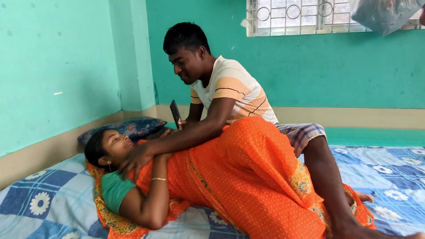 indian desi girl deluwara hardcore sexin home