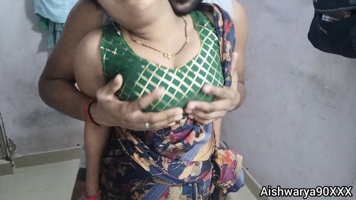 Indian Desi Bhabhi Ki Sari Me Chudai. Indian Desi Sex Videos