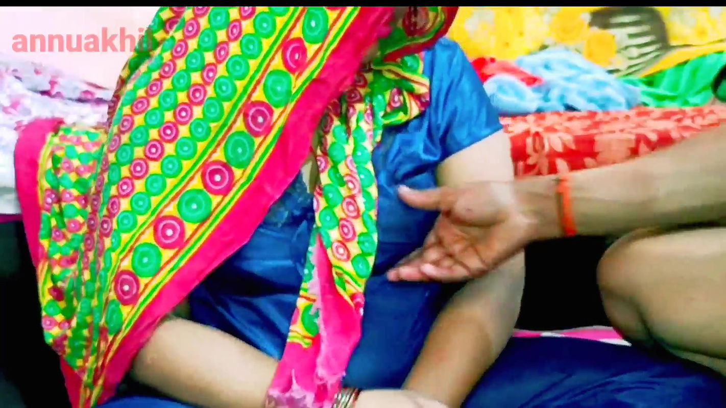 Indian desi bahu ki hand chudai hindi vioce hardcore doggy style