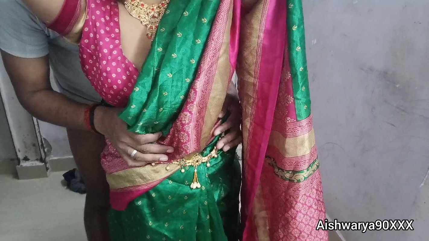 Indian Desi Aishwarya Bhabhi Getting Fucked By Her Husband when her husband at party. Indian Desi Hardcore sex video