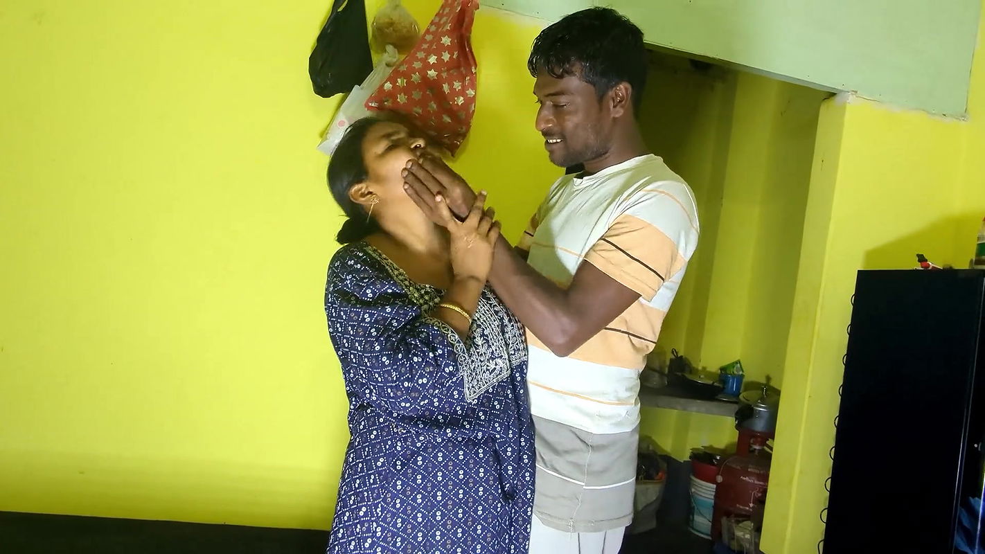 INDIAN DESHI HOT BHABHI DELUWARA SEX IN HOME