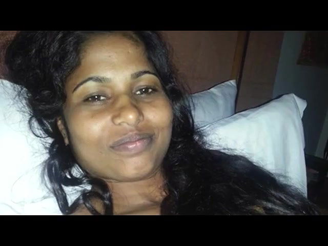 indianexy girl dancing and boobs pics