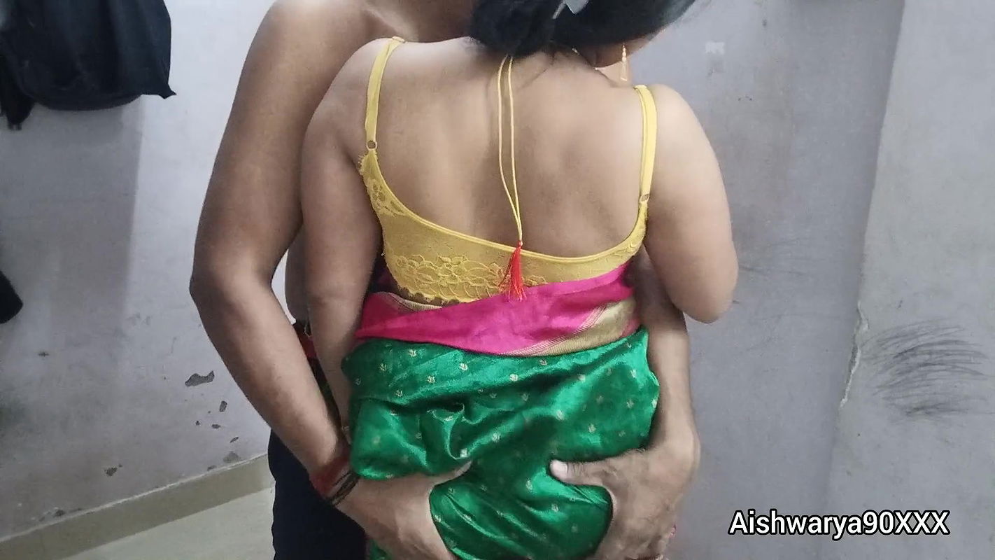 Indian Big Boobs Bhabhi Ki Sari Utha Ke Gand Me Mota Lund Pel Ke Full Maza Diya. Indian Desi Bhabhi Sari Sex. Xxx videos desi indian sex