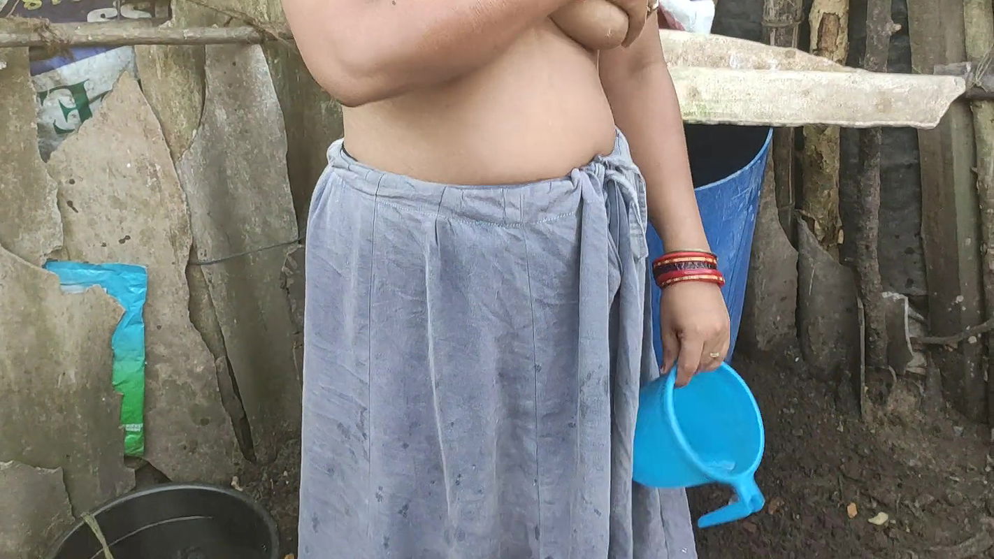 Indian bhabhi ki hot boobs aur