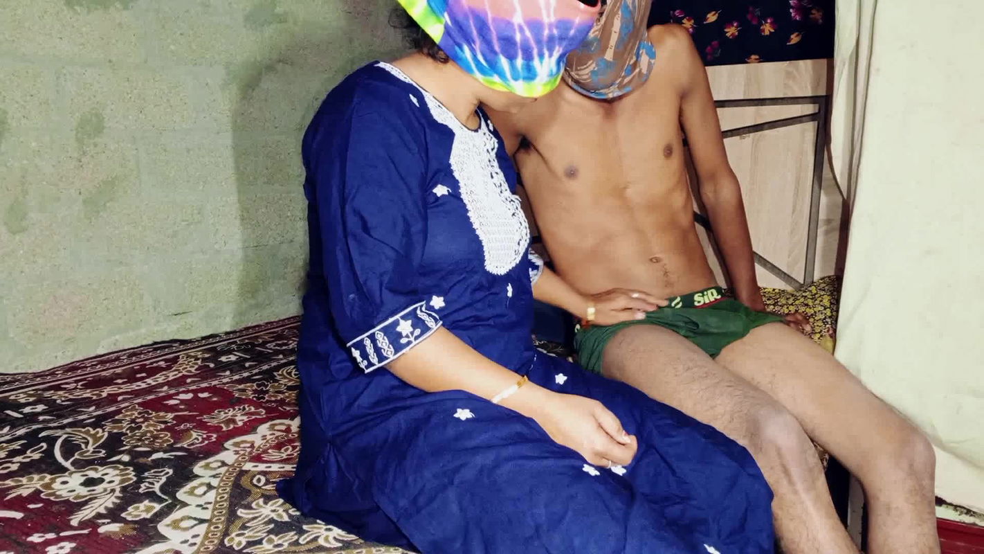 Indian bhabhi ki fast time chudai in house Hindi audio