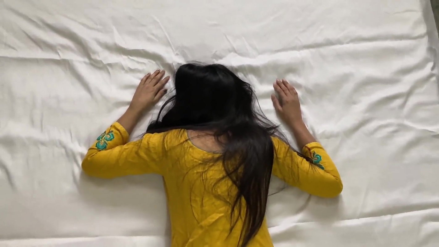 Indian Beautiful Stepmom Fucked by Real Stepson Hardcore Pussy Fucking