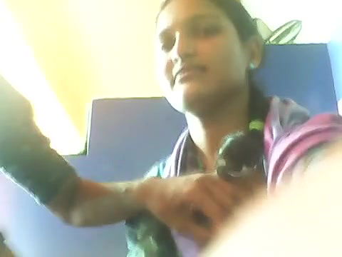 lucknow college girl in cafe