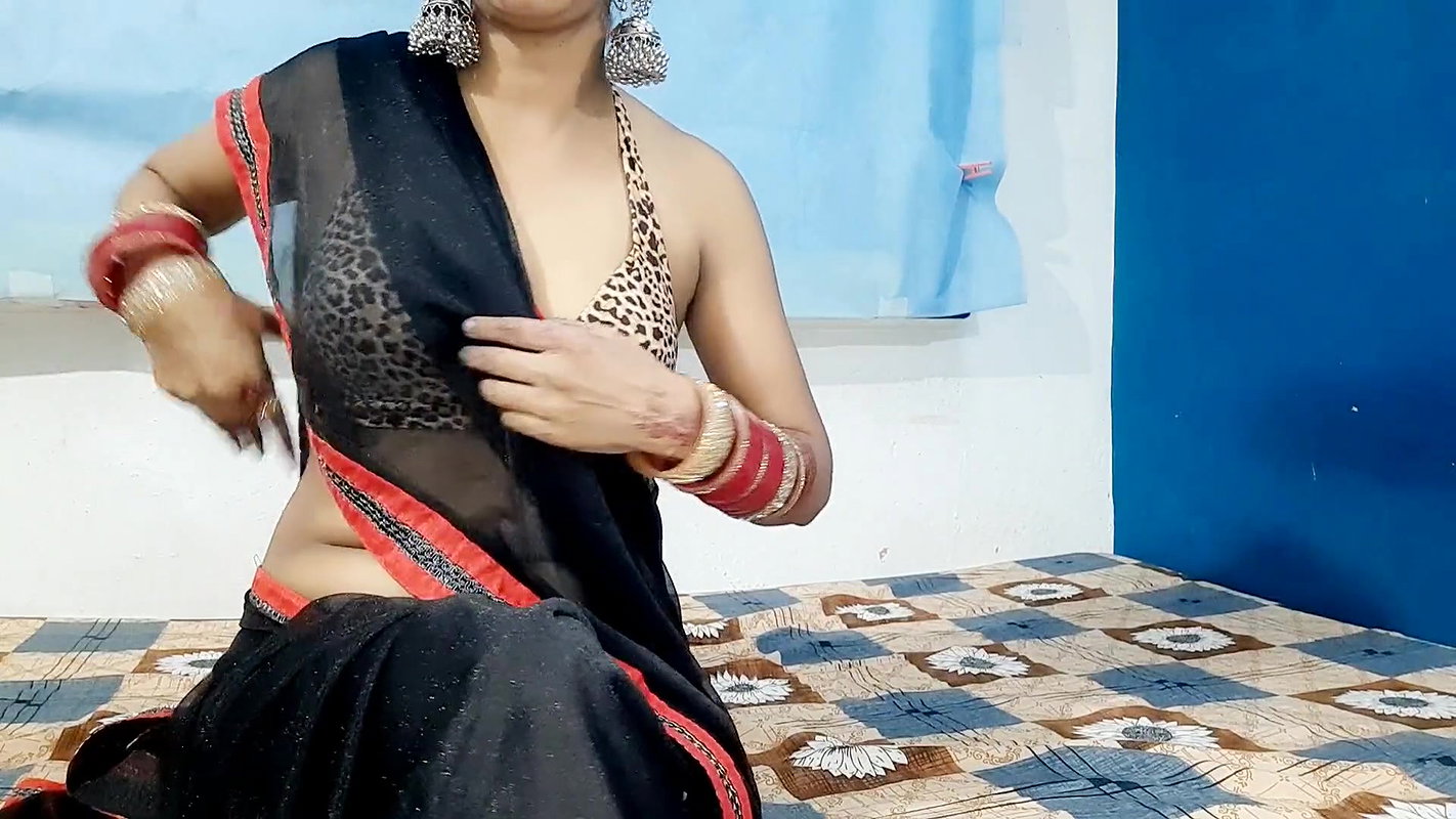 Indian aunty Riya Having Hardcore Sex With Her bf