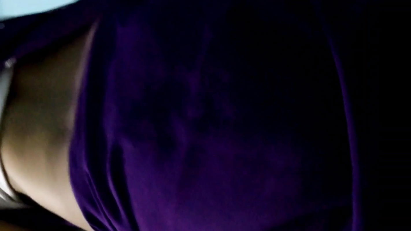 Indian Aunty does cam show and dirty talk – pregnant