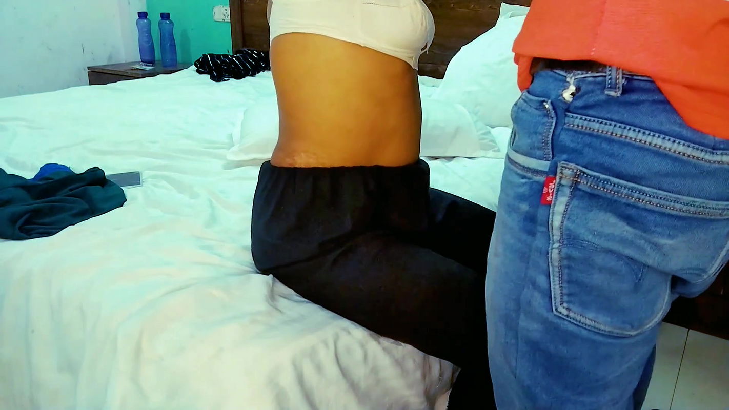 In the bathroom, the boy made an MMS of a college girl