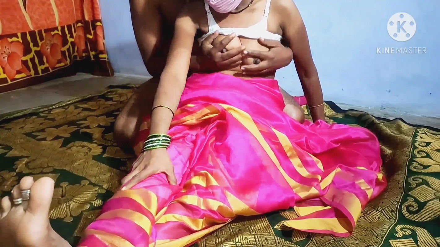In pink color saree Indian village bhabhi fuking