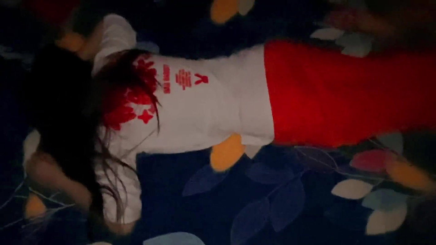 I fucked my younger step sister at home