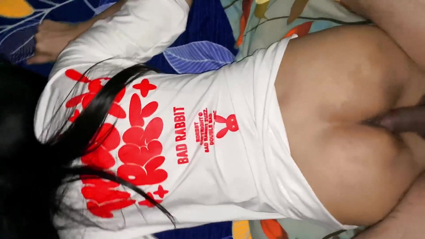 I fucked my younger step sister at home