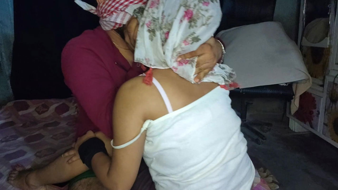 I fucked my sexy Bhabhi ,in comshot