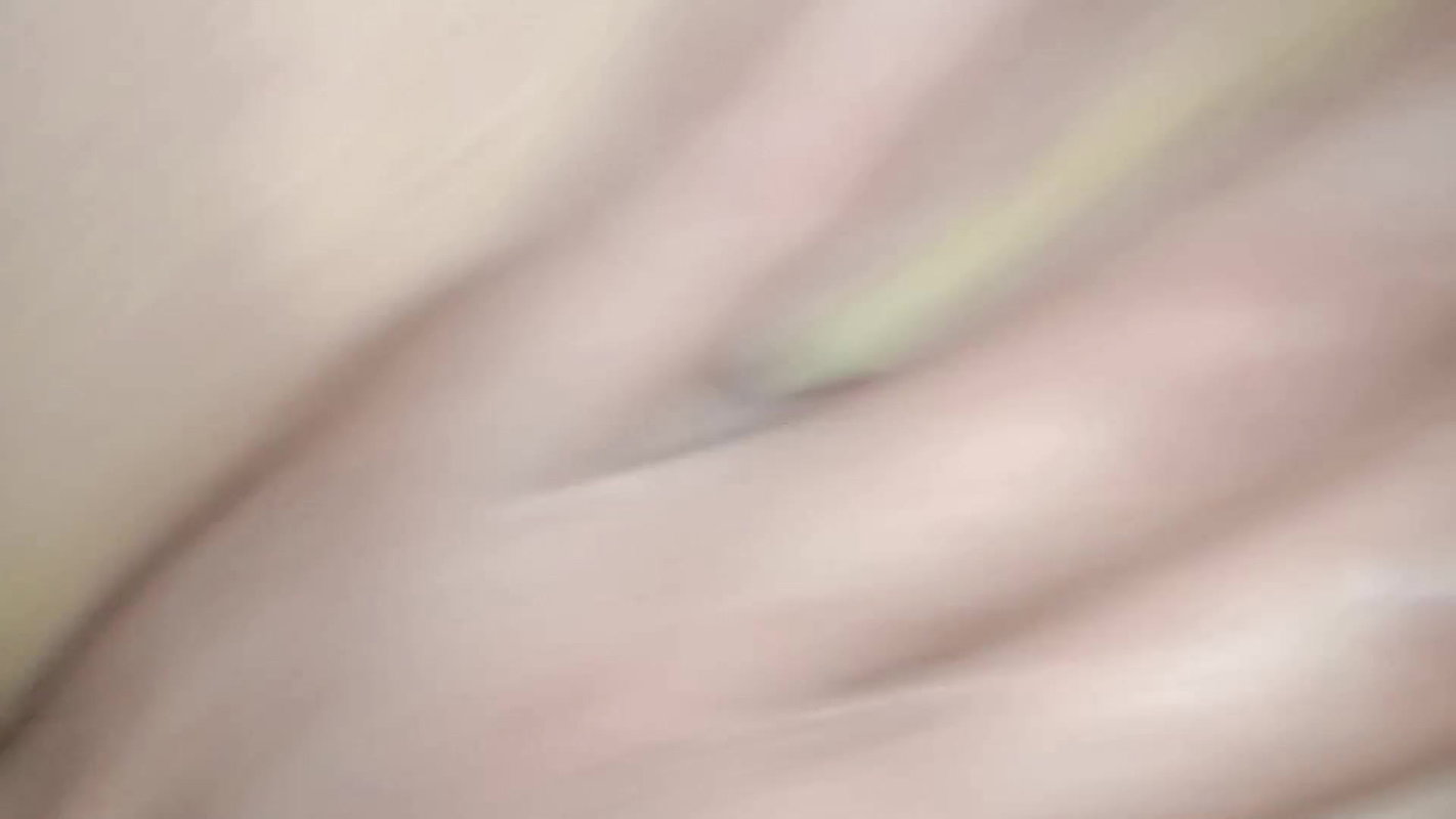 I fuck my virgin girlfriend at her home