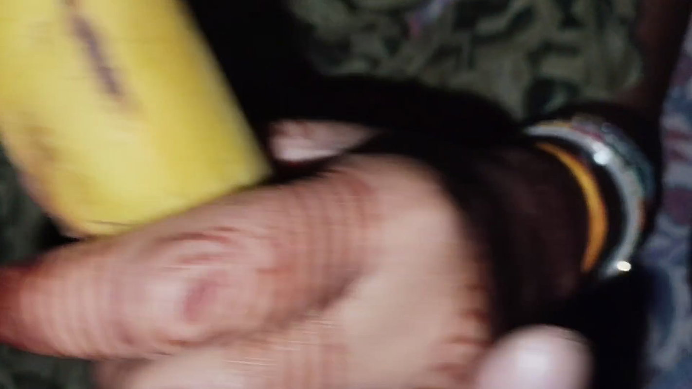 I fed banana to my stepsister and fucked her