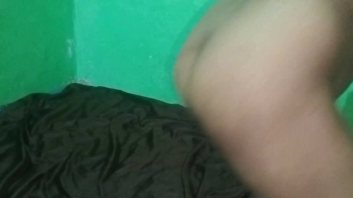 House maid ko biwi ke samne ghodi banakar choda