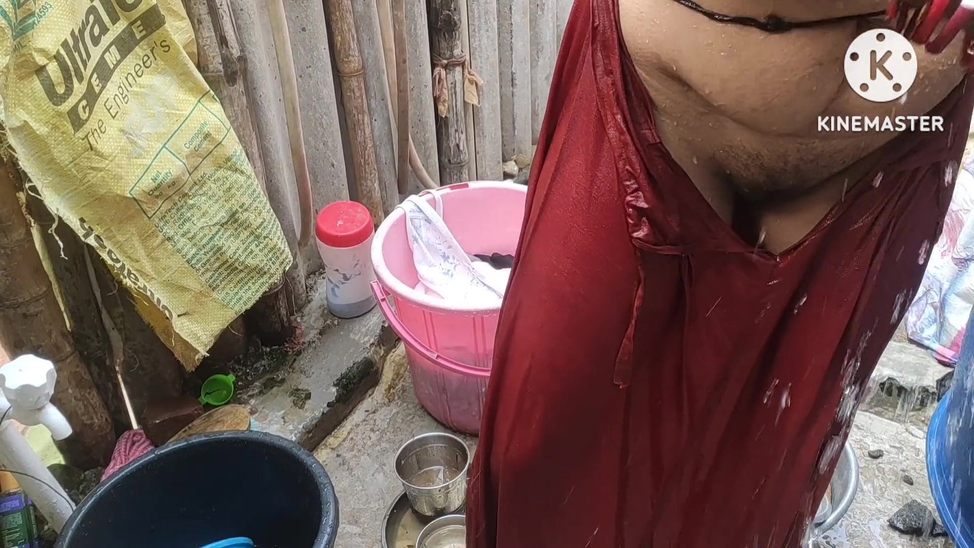 Hottest Indian Babe Outdoor