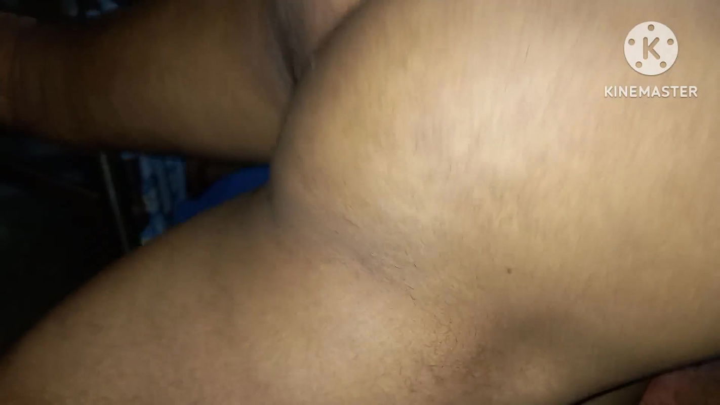 Hot sexy Bhabhi was left by her lover on the farm outside at night