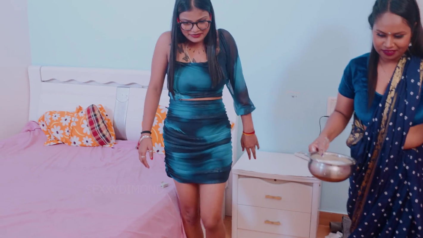 Hot Desi Indian girl, teacher who gives massage with curd and spa girl massaged the boy using curd and honey