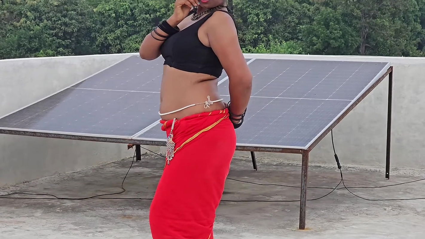 Hot desi indian girl bigg boobs big ass fucking in the room