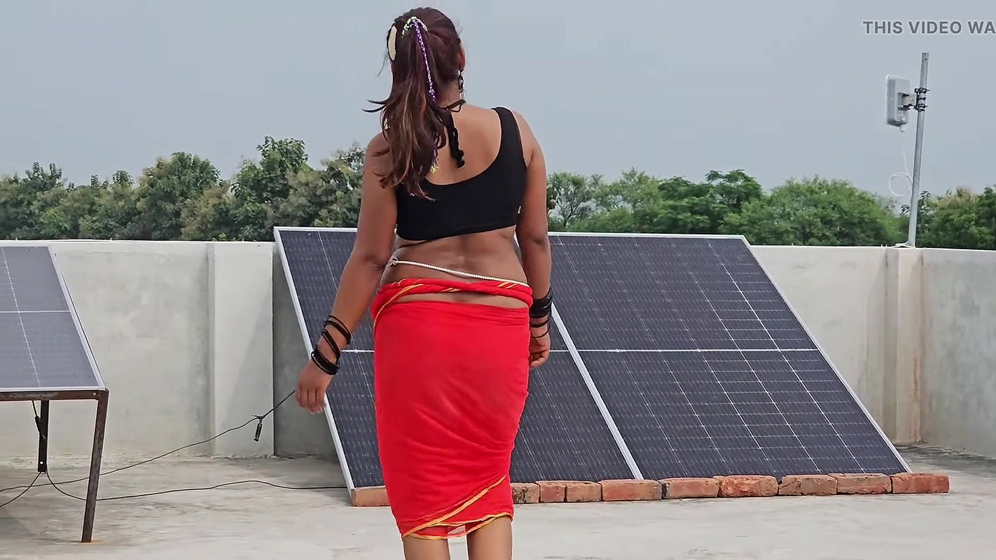 Hot desi indian girl bigg boobs big ass fucking in the room