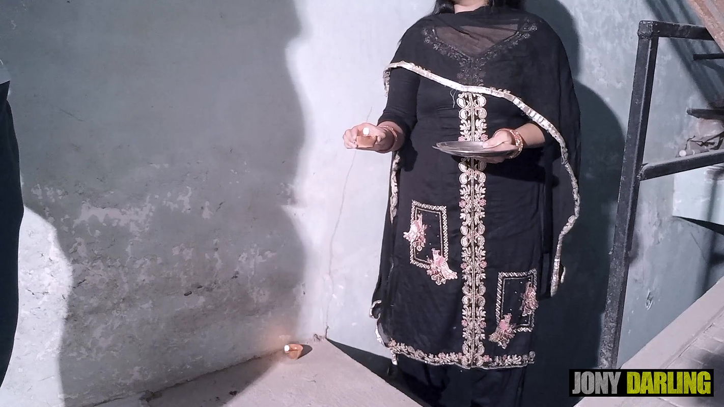 Diwali Ki Raat Maa Diye Laga Rahi Thi Ghar Ke Kone Me Pel Diya Maa Ko Your X Darling