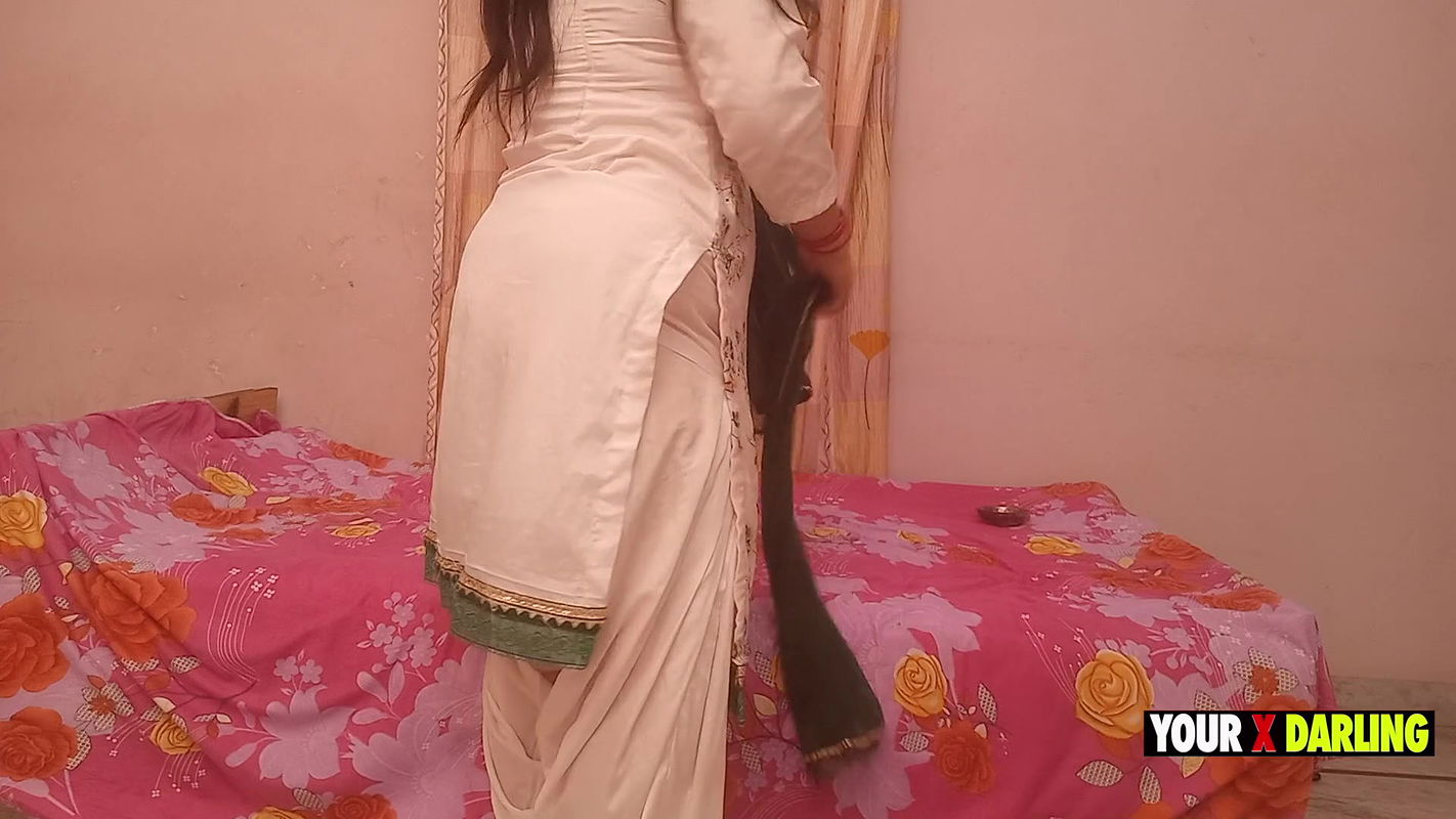 Day 03 Step Mother Was Having Back Pain, Step Son Fucked Her Stepmom While Massaging Her