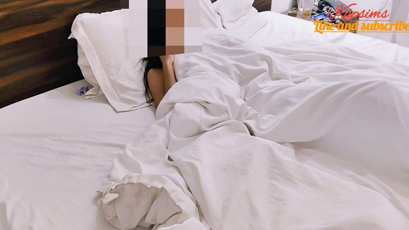 Clear hindi Bhabhi surprise gift to husband and fuck with all position dirty talk