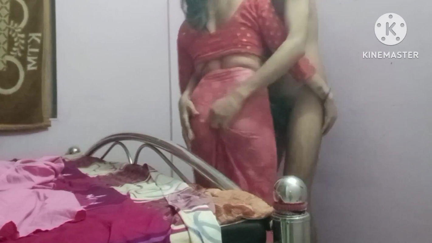 Bhabi got ready and took out her chut ki pani from her brother-in-law