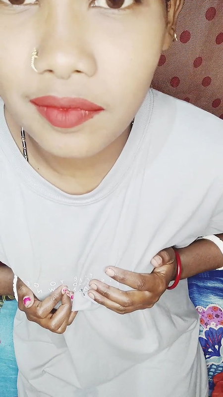 Indian bhabhi’s ass and pussy fucked with eggplant Indian Sex