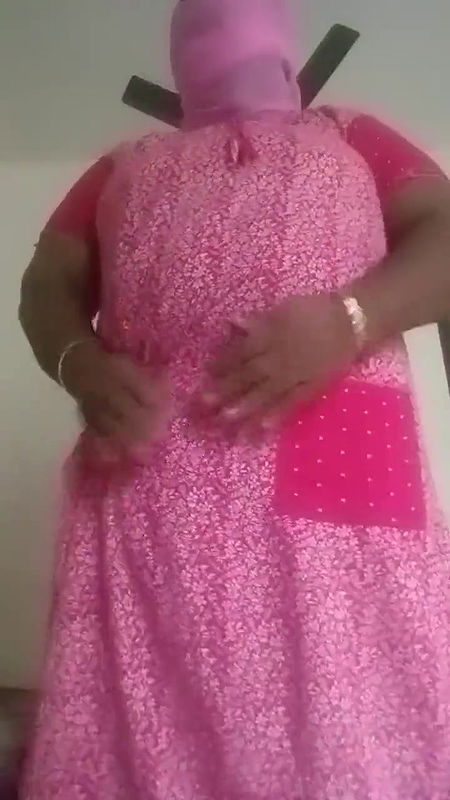 Indian anty bedroom body massage show