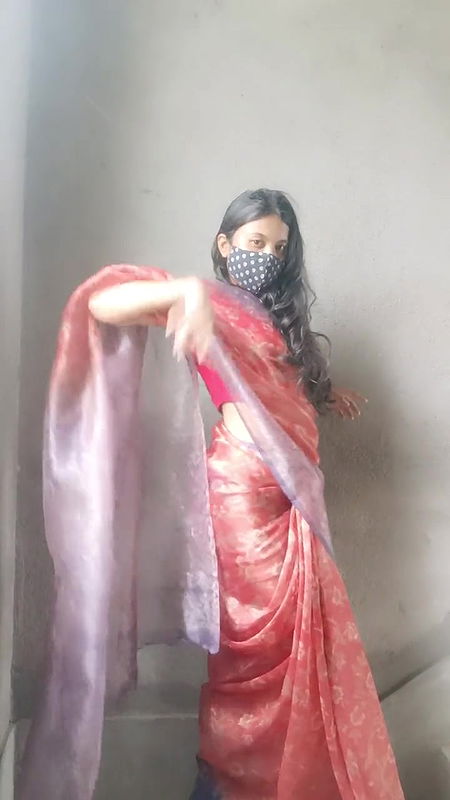 Hot saree girl squirting and big ass video ?