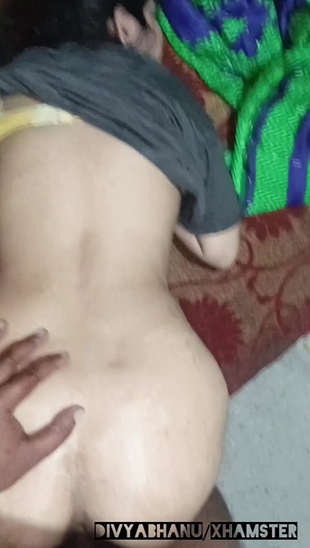 Indian girl divya get fucked in doggy style
