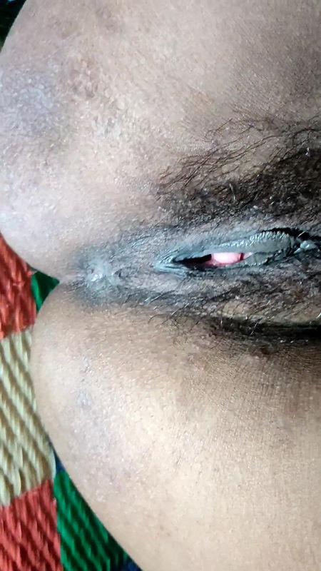 Indian desi bhabhi ke muh me lund suckiya Hindi sex